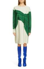 Les Parisiennes des Mamanset: On the Advent of Newness