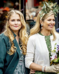 Royal Style: with hope, our threads continue