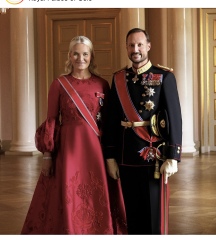 Royal Style: with hope, our threads continue