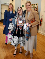 Royal Style: with hope, our threads continue