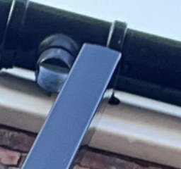 Is this the responsibility of landlord or tenant ?