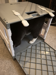 Very large cat carrier!