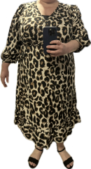 What would you wear age 43, size 22, for a night out dancing?