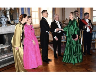 Royal Style: with hope, our threads continue