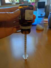 To ask for advice - trying to give a syringe dose from a medicine bottle?