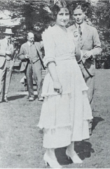 Royal Style: with hope, our threads continue