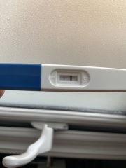 Positive pregnancy test or evaporation line?