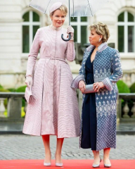 Royal Style: with hope, our threads continue