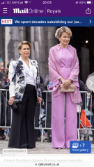 Royal Style: with hope, our threads continue