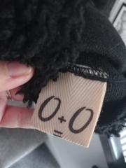 Help me identify clothing brand