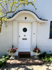What colour would you paint this front door?
