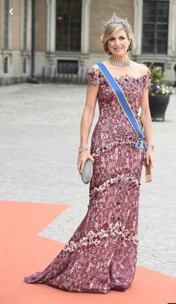 Royal Style: with hope, our threads continue