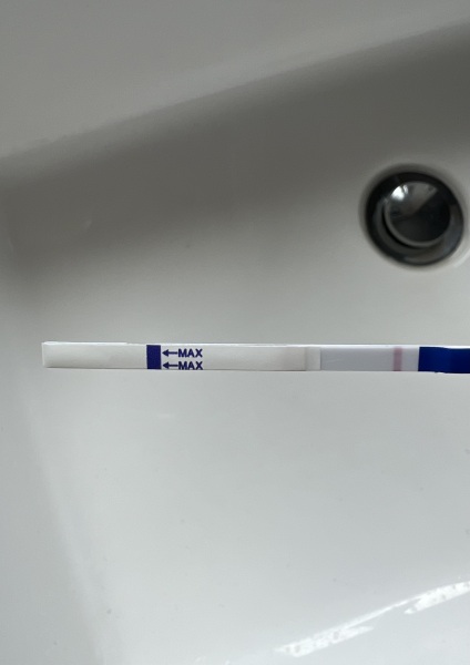 Is this a positive pregnancy test?