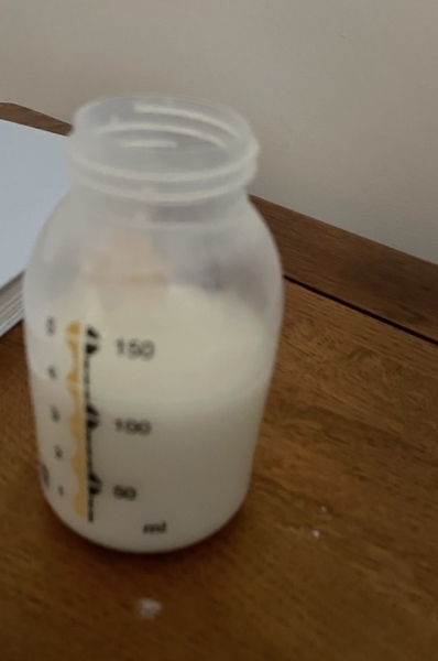 Breastpumping at concert