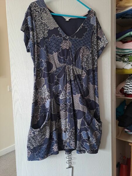 A very specific shape of top