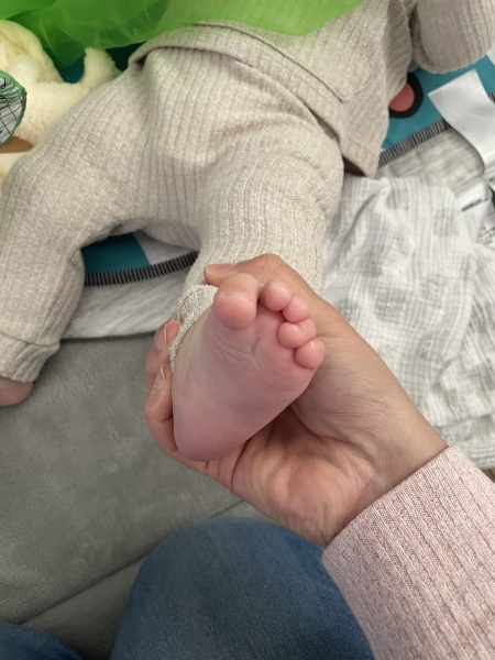 Baby toes!