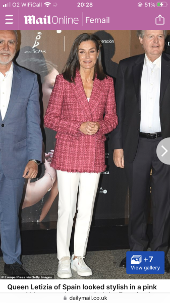 Royal Style: with hope, our threads continue