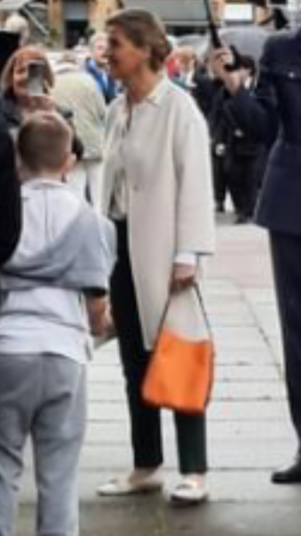 Royal Style - C.Rexing towards summer with hopes for happy days ahead