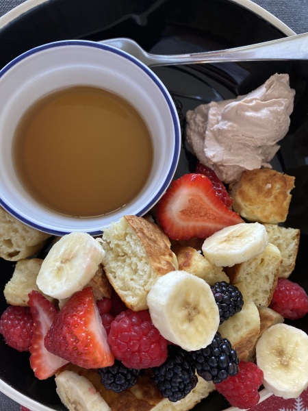 Come and tell me your dull and unexciting news 29: Calmly through the day