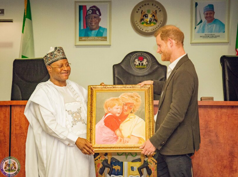Meghan and Harry spotted out and about - Naija Edition