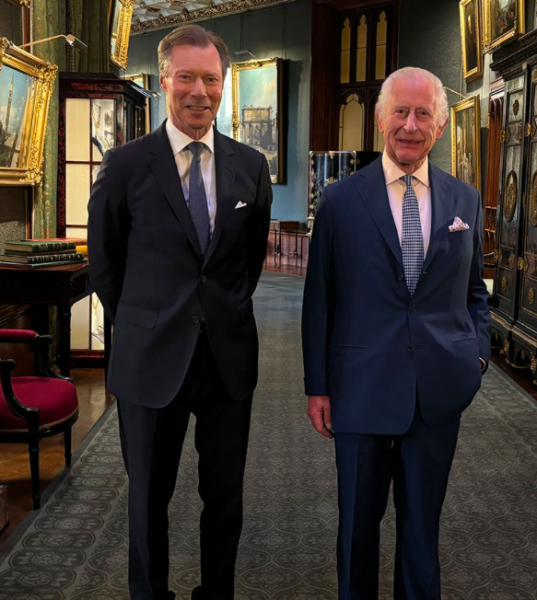 Royal Style - C.Rexing towards summer with hopes for happy days ahead