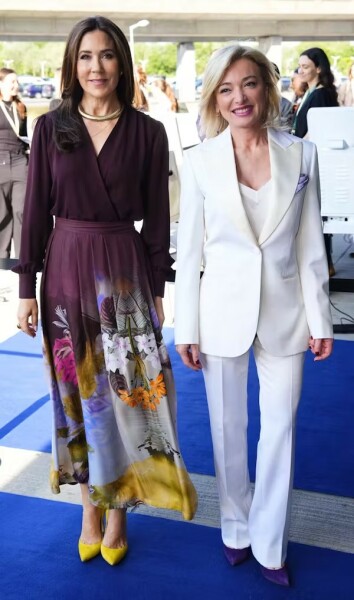 Royal Style - C.Rexing towards summer with hopes for happy days ahead