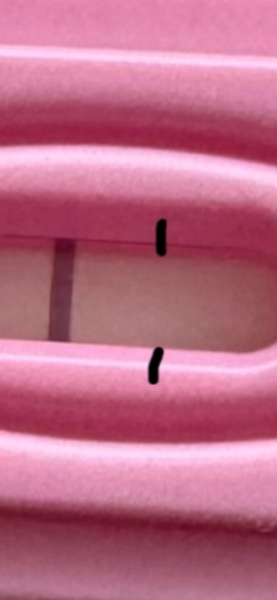 Can anyone else see the “faint” line? Or am I imagining it?!