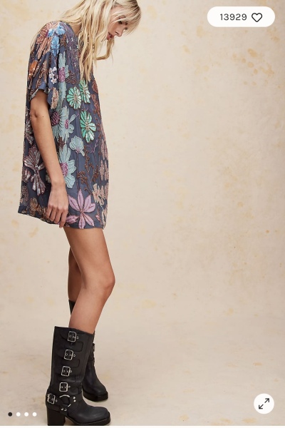 Please suggest shoes for this dress