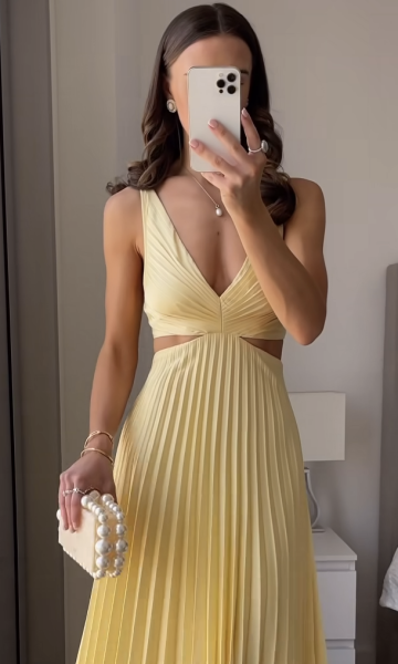 To be a bit desperate for this final dress!