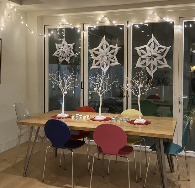 Please show me your Christmas tables