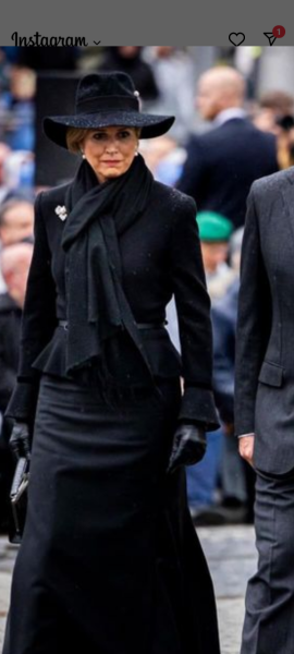 Royal Style: with hope, our threads continue