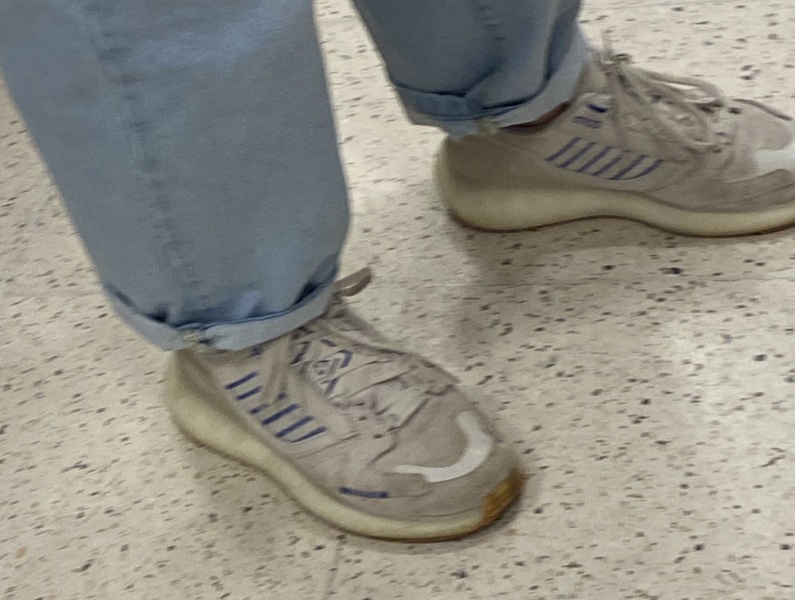 Can anyone identify these trainers?