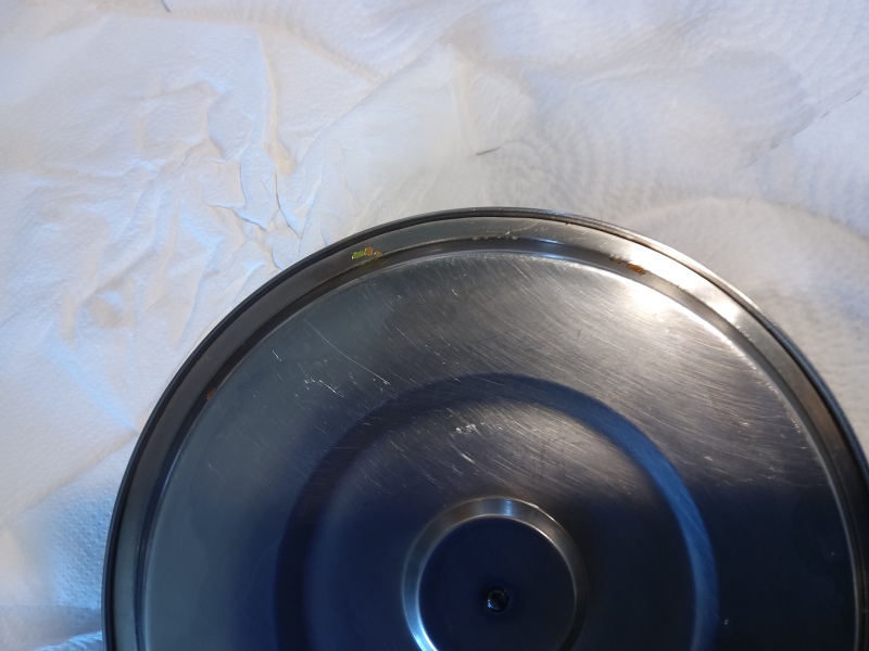 "Ridiculous" to expect cutlery and crockery to be clean