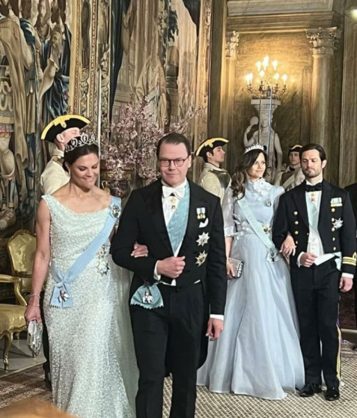 Royal Style: with hope, our threads continue