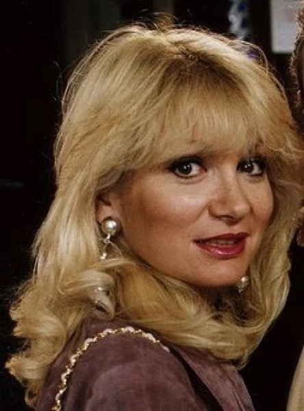 EASTENDERS 71 - TV PACE. NO SPOILERS