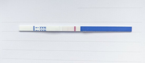 6dpo faint line or line eyes ?