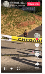 Dad ruining wife's half-marathon finish