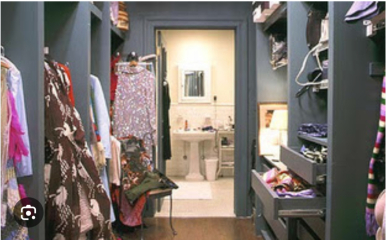 Anyone care to help me plan this wardrobe space?
