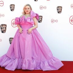 Nicola Coughlan's stylist needs to step it up!