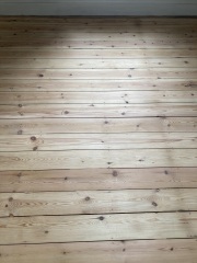 What finish for an old pine floor?