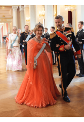 Royal Style - C.Rexing towards summer with hopes for happy days ahead