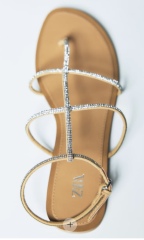 Please suggest shoes for this dress