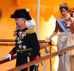 Royal Style: with hope, our threads continue