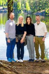 Royal Style - C.Rexing towards summer with hopes for happy days ahead