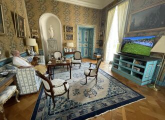 Royal Style - C.Rexing towards summer with hopes for happy days ahead