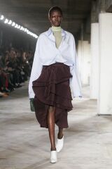 Les Parisiennes des Mamanset: On the Advent of Newness