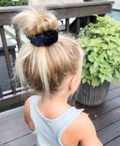 to wonder if a high ponytail sends a message I'm unaware of?