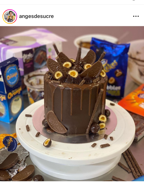 To decorate a pre iced cake for dds 16th and refuse to pay £80 for a themed cake?!