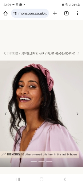 Wedding guest hair accessory help