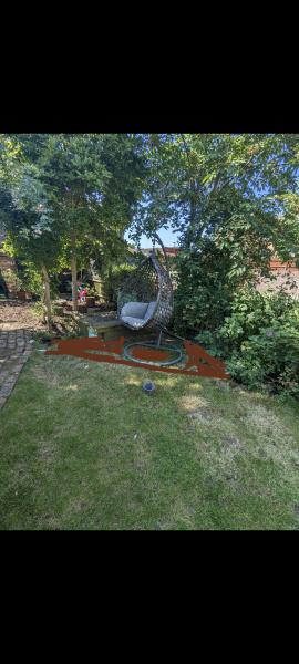 Help me settle a garden design dispute please